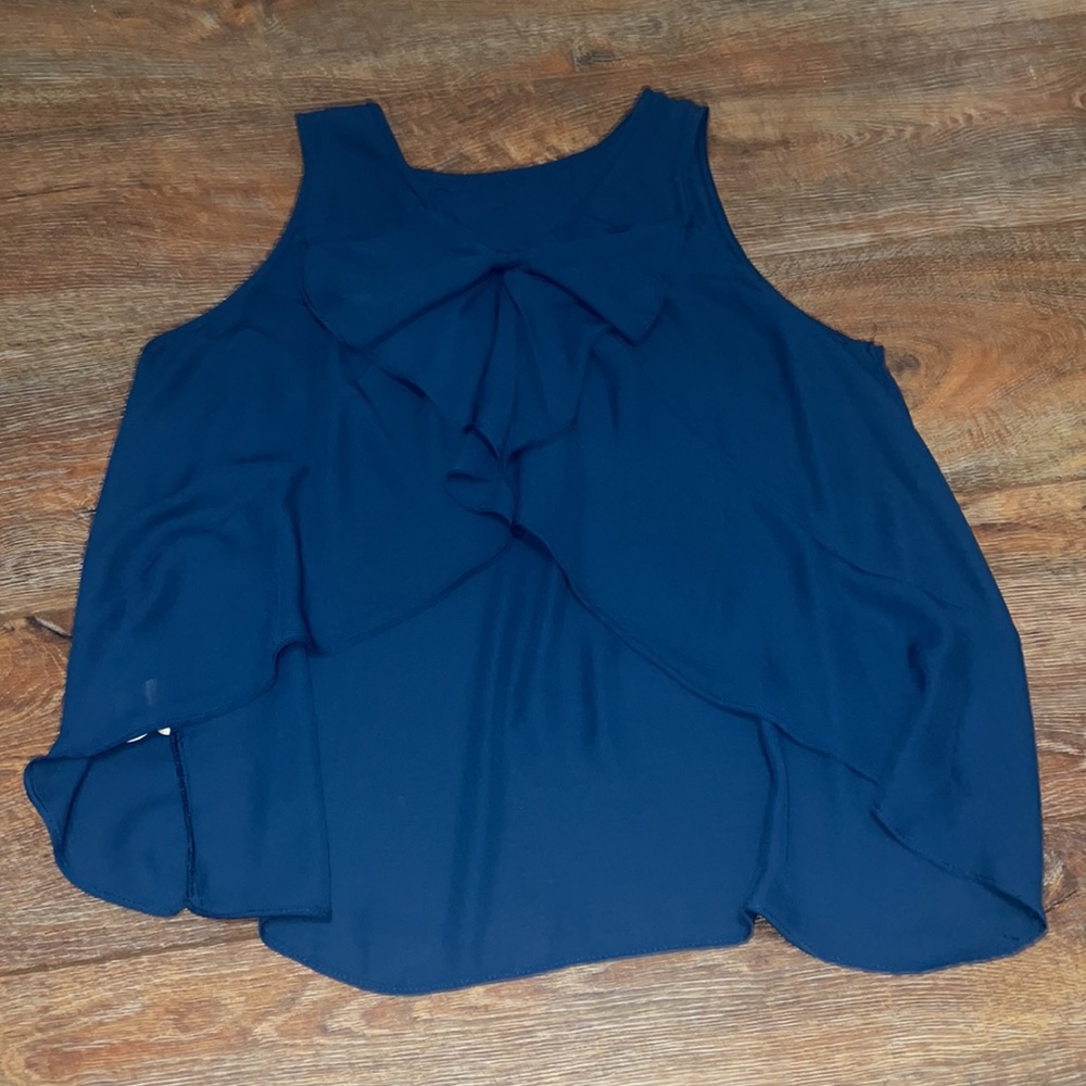 Tank top bundle - Picture 9 of 11
